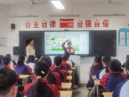 仁桥初中少先队新队员入队仪式圆满举行